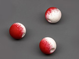Топче бяло и червено d= 8mm, отвор 2mm - 50g ≈ 182 бр.