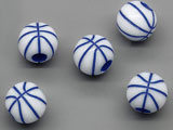 Баскетболна топка бяло и синьо d=10mm,  отвор 3.9mm - 25g ≈ 43 бр.