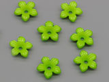Шапка цвете светло зелено 10.5x10.5x3.5mm, отвор 1.5mm - 500g ≈ 5280 бр.