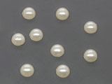 Полусфера перла екрю d=5mm, височина 2.5mm - 25g ≈ 689 бр.